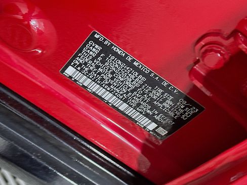Used 2024 Honda HR-V EX-L image 12