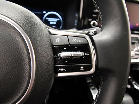 Certified 2023 Kia Sorento SX AWD/4WD image 22