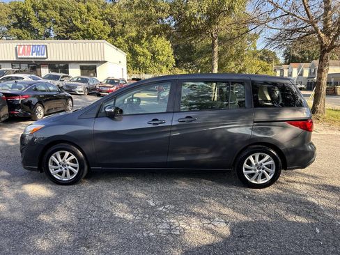 Used 2013 MAZDA MAZDA5 Sport image 5