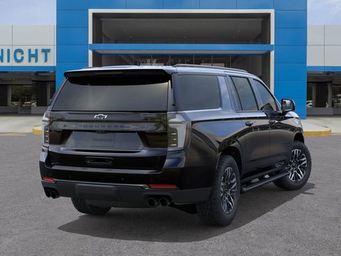 New 2026 Chevrolet Suburban Z71 AWD/4WD image 4