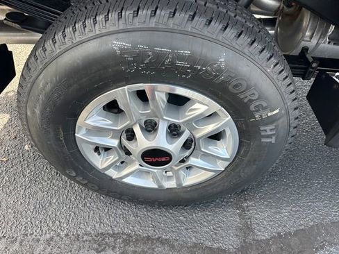 New 2025 GMC Sierra 2500 Pro w/ Convenience Package AWD/4WD image 13