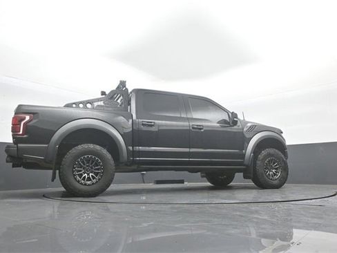 Certified 2018 Ford F150 Raptor w/ Equipment Group 802A Luxury image 38