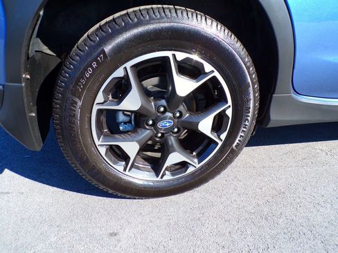 Used 2020 Subaru Crosstrek 2.0i Premium AWD/4WD image 8