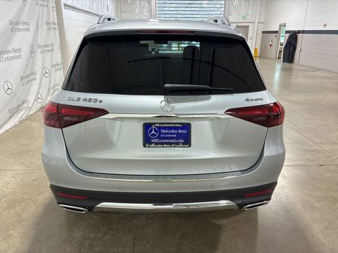 Used 2025 Mercedes-Benz GLE 450e GLE 450e image 4