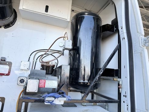 Used 2018 Ford Transit 350 148 High Roof Extended image 12