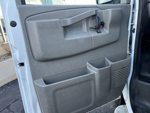 Used 2020 GMC Savana 2500 w/ Driver Convenience Package image 14