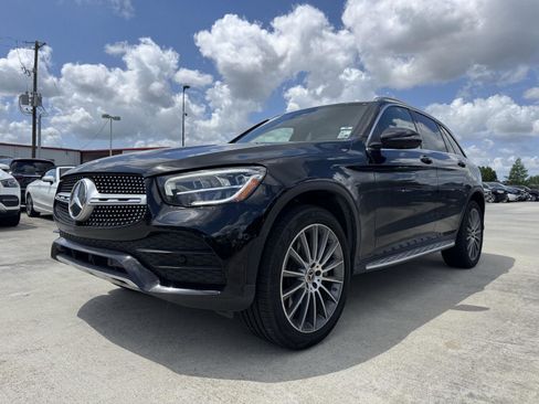 Used 2022 Mercedes-Benz GLC 300 image 3