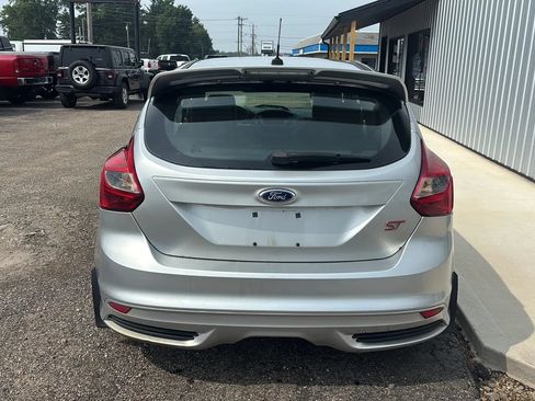 Used 2014 Ford Focus ST w/ Equipment Group 202A FWD image 4
