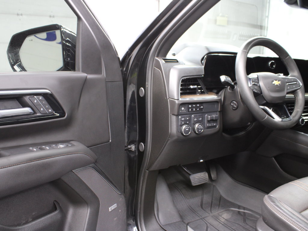 Used 2025 Chevrolet Tahoe High Country w/ Sun And Tow Package AWD/4WD image 61