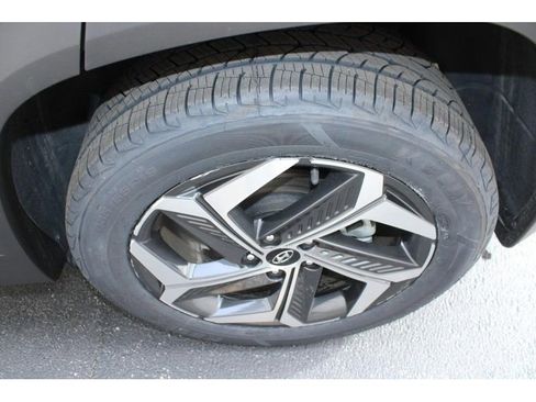 Used 2023 Hyundai Tucson SEL w/ Convenience Package image 9