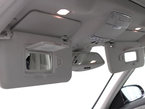 Used 2015 Mercedes-Benz S 550 Sedan image 71