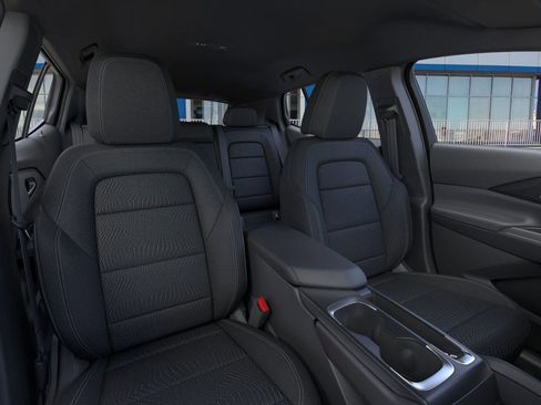 New 2026 Chevrolet Equinox EV LT image 16