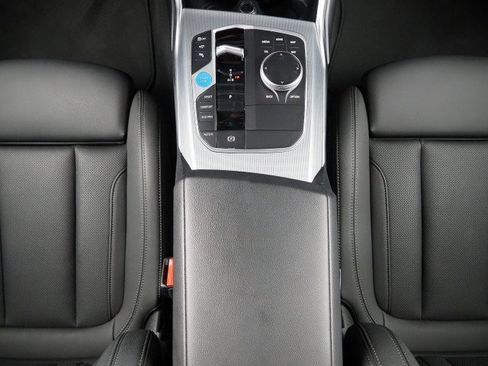 Used 2023 BMW i4 eDrive40 RWD image 22