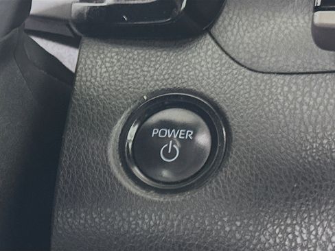 Used 2025 Toyota Camry LE FWD image 20