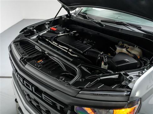 Used 2023 Chevrolet Silverado 1500 Custom RWD image 11