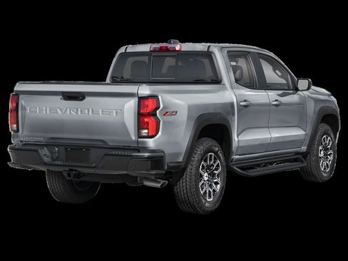 Used 2024 Chevrolet Colorado Z71 w/ Z71 Convenience Package 2 image 2