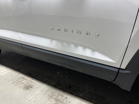 Used 2025 Chevrolet Equinox LT FWD image 9