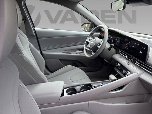 New 2026 Hyundai Elantra Sport FWD image 8