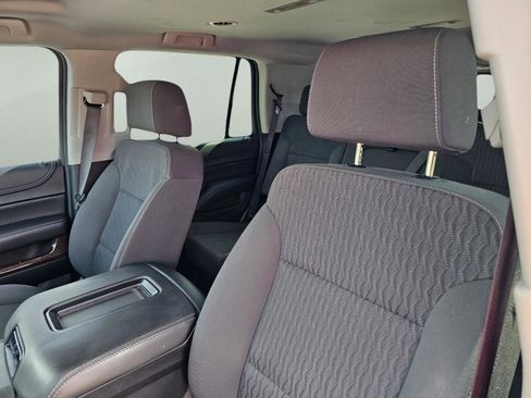 Used 2018 GMC Yukon SLE image 17