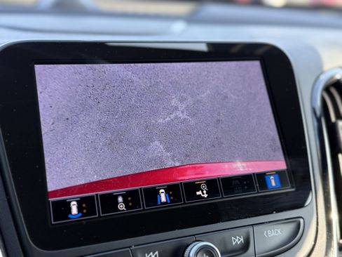 Used 2022 Chevrolet Equinox RS w/ RS Leather Package image 31