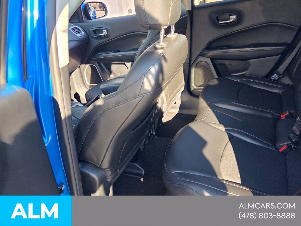 Used 2019 Jeep Compass Latitude FWD image 6