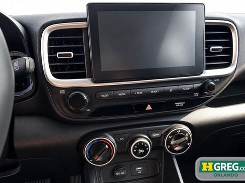 Used 2021 Hyundai Venue SE w/ Cargo Package FWD image 13
