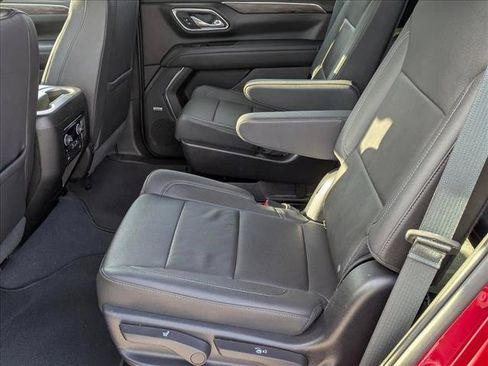 Used 2023 Chevrolet Tahoe Z71 w/ Z71 Off-Road Package AWD/4WD image 15