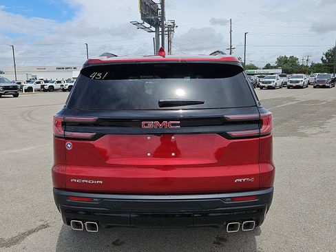 New 2026 GMC Acadia AT4 w/ LPO, Floor Liner Package AWD/4WD image 4