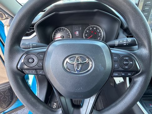 Used 2020 Toyota RAV4 LE w/ All Weather Liner Package AWD/4WD image 22