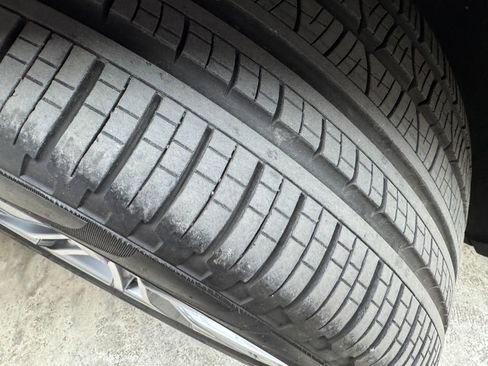Used 2023 Porsche Cayenne S AWD/4WD image 30
