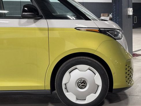 New 2025 Volkswagen ID. Buzz 1st Edition image 6