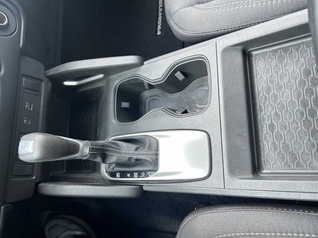 Certified 2025 Nissan Frontier SV RWD image 14