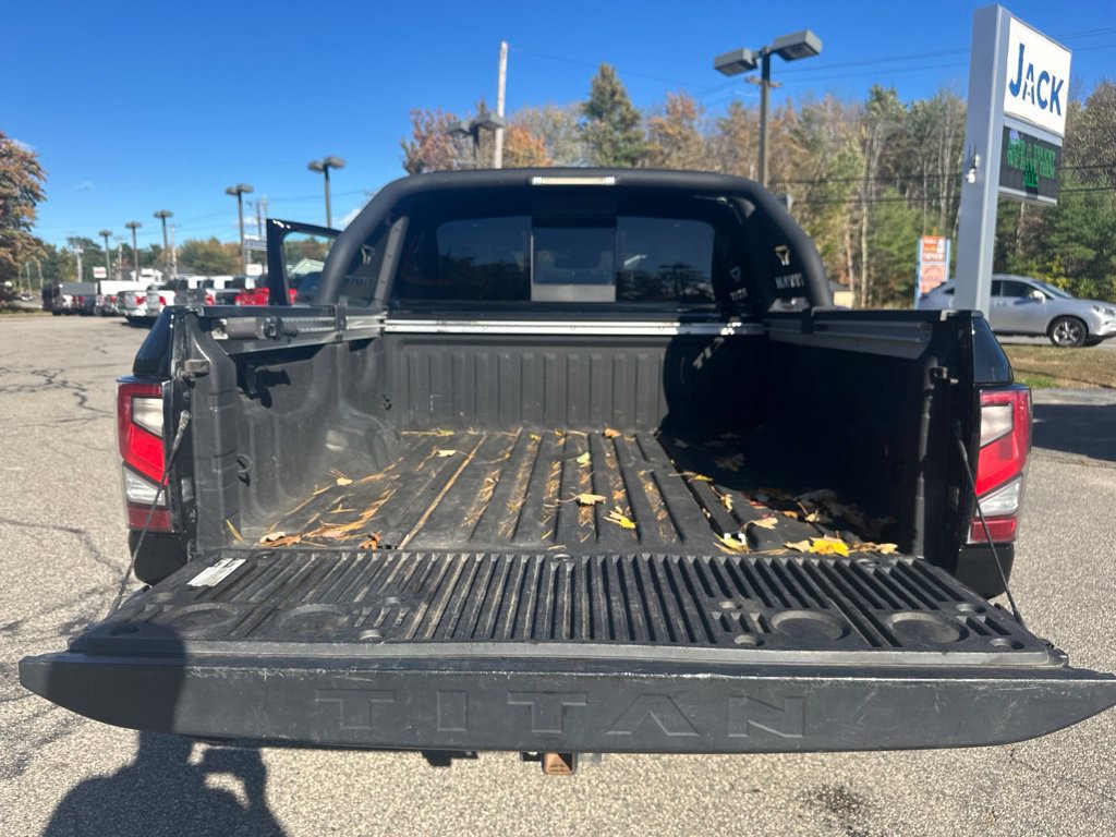 Used 2021 Nissan Titan PRO-4X w/ Pro-4x Convenience Package AWD/4WD image 32