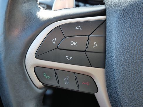 Used 2014 Jeep Grand Cherokee Limited image 33