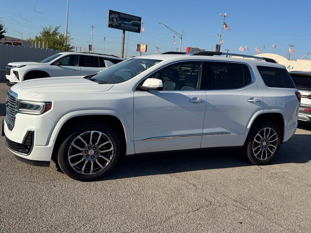 Used 2023 GMC Acadia Denali FWD image 3