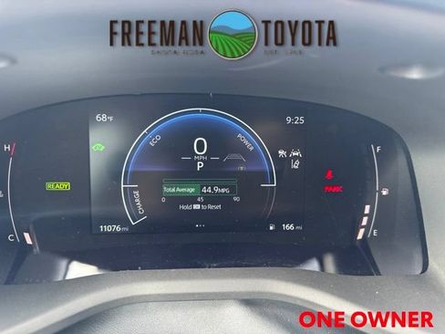 Used 2026 Toyota Camry SE w/ Convenience Package FWD image 8