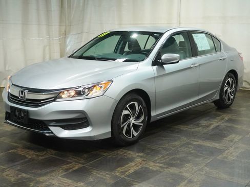 Used 2017 Honda Accord LX image 2