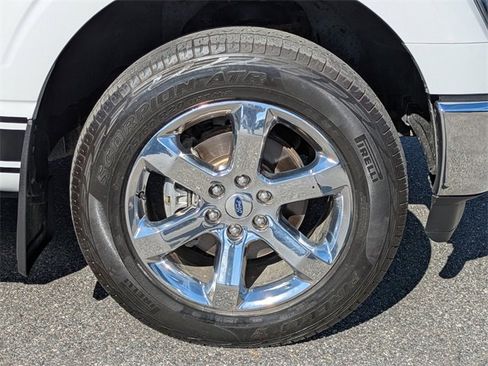 Certified 2022 Ford F150 XLT w/ Equipment Group 302A High image 11