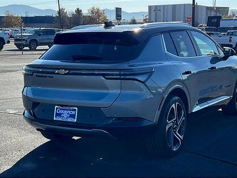 New 2026 Chevrolet Equinox EV LT image 5
