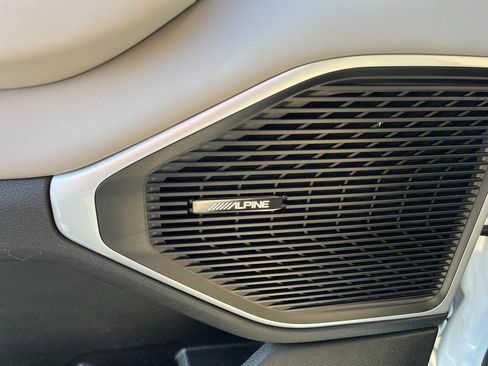 Used 2022 Jeep Wagoneer Series III w/ Convenience Group I image 12