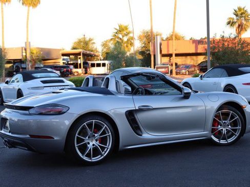 Used 2017 Porsche 718 Boxster S image 21