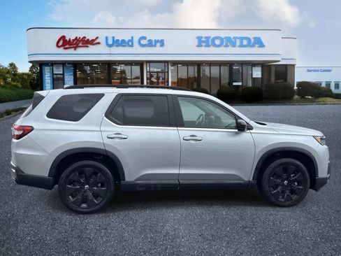 Used 2026 Honda Pilot Black Edition image 6