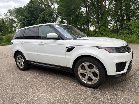 Used 2018 Land Rover Range Rover Sport HSE AWD/4WD image 4