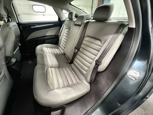 Used 2015 Ford Fusion S image 23