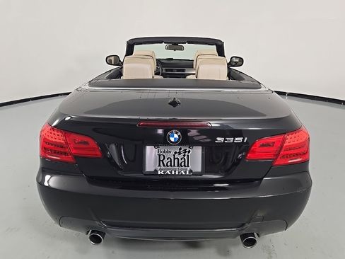 Used 2013 BMW 335i Convertible image 13