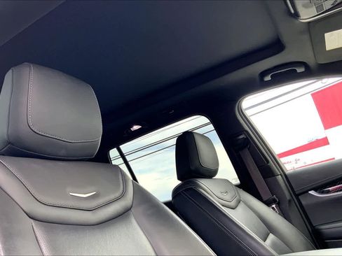 Used 2024 Cadillac XT6 Premium Luxury FWD image 31