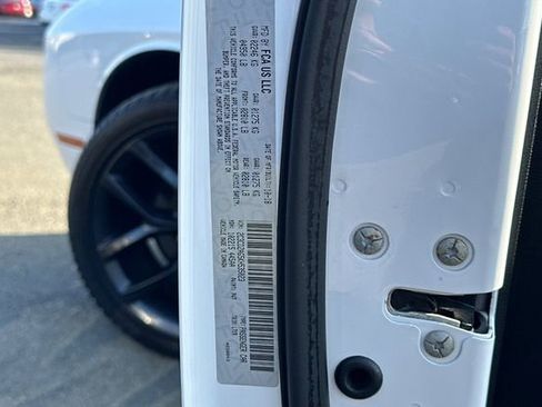 Used 2019 Dodge Challenger SXT w/ Blacktop Package image 31