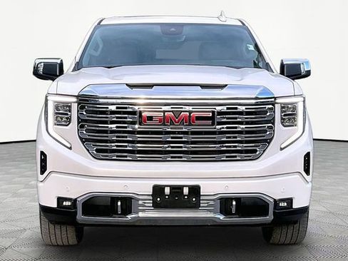 Used 2024 GMC Sierra 1500 Denali w/ Denali Reserve Package AWD/4WD image 2
