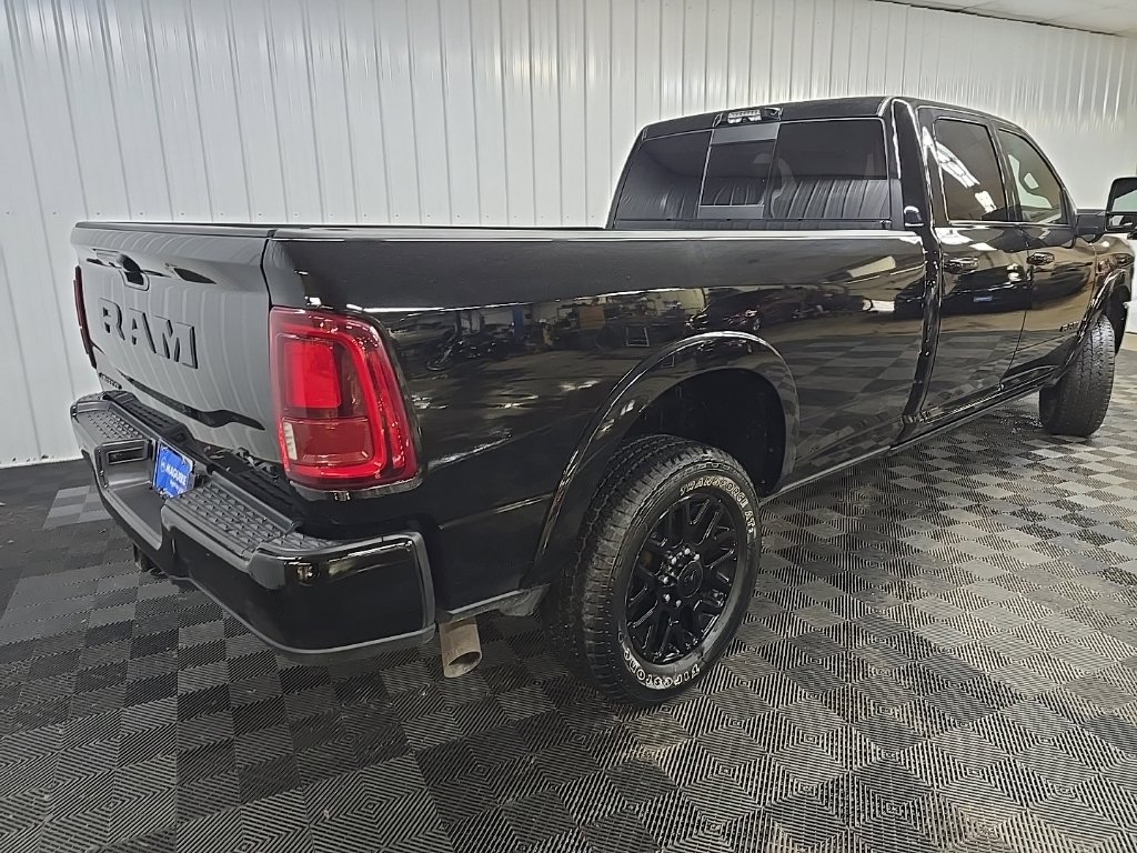Used 2025 RAM 3500 Limited AWD/4WD image 10