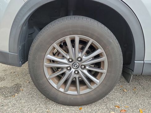 Used 2021 MAZDA CX-5 Touring image 11